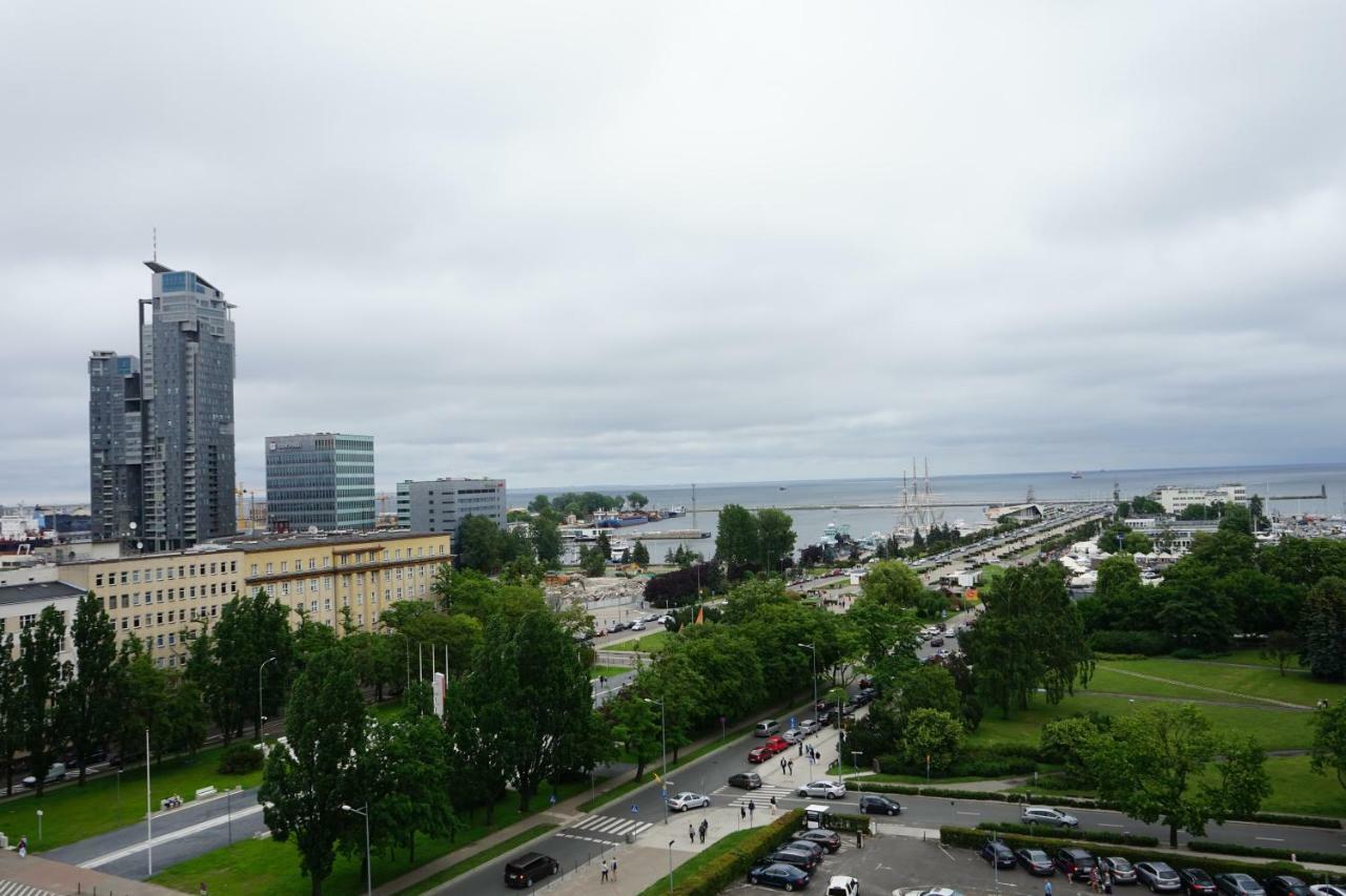Sloneczny Skwer 13 Apartment Gdynia Bagian luar foto